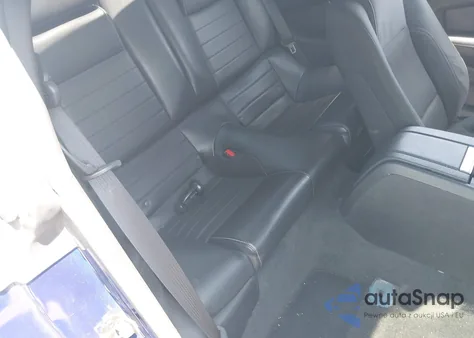 2014 Ford Mustang V6 z USA, uszkodzony, nr VIN 1ZVBP8AM6E5283340